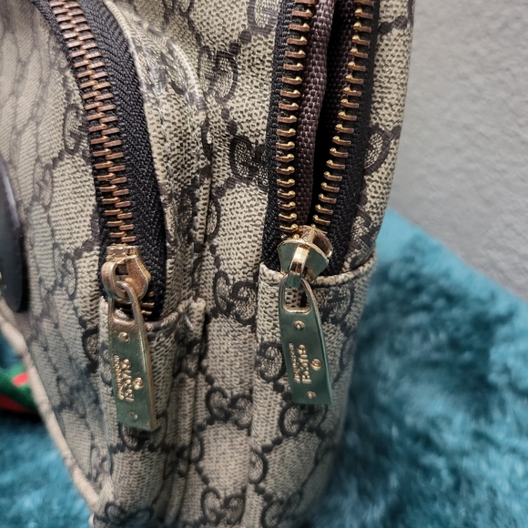 Gucci crossbody purse - Picture 6 of 7